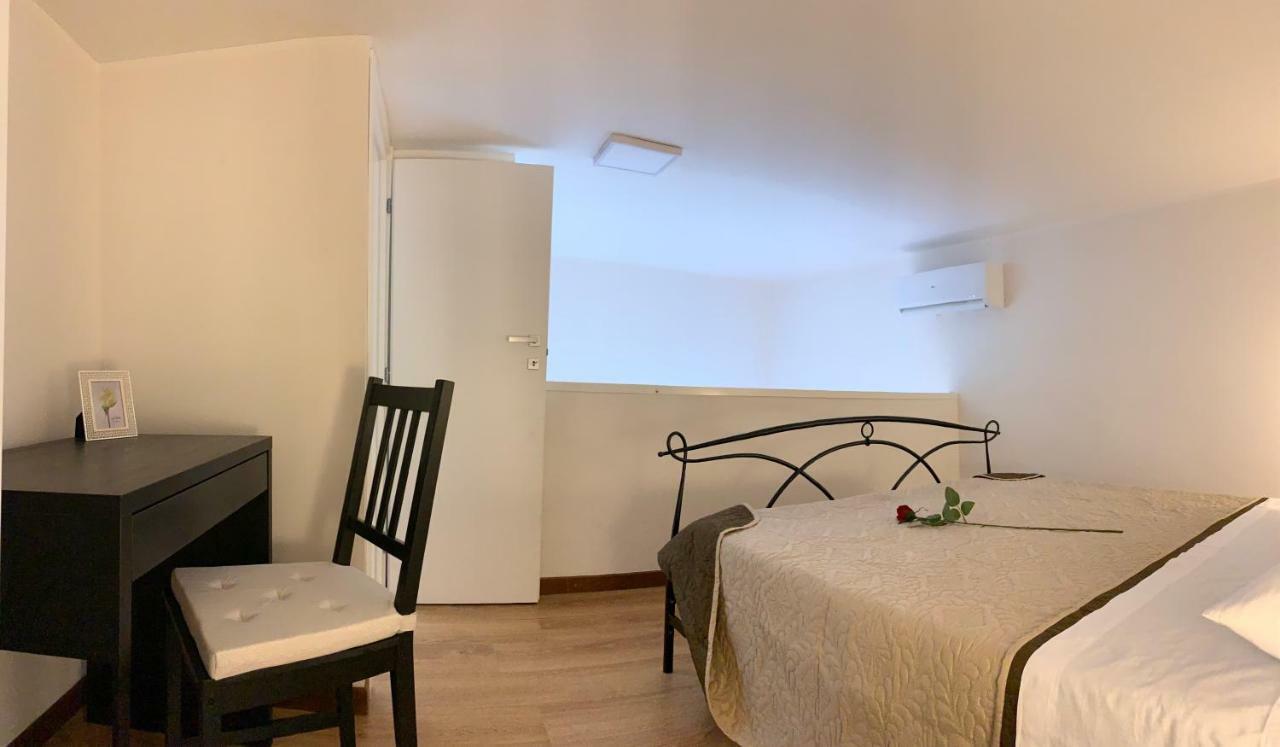 Raiola Welcome Torre Annunziata Bagian luar foto